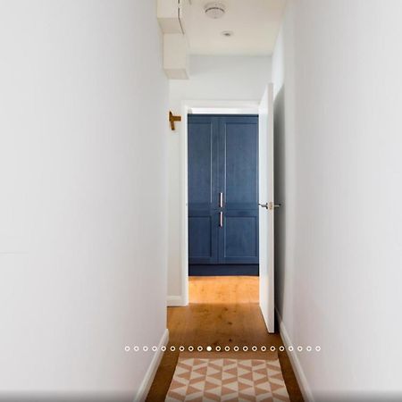 Once In Blue Moon - Superb Fitzrovia 2 Bedroom Лондон Экстерьер фото